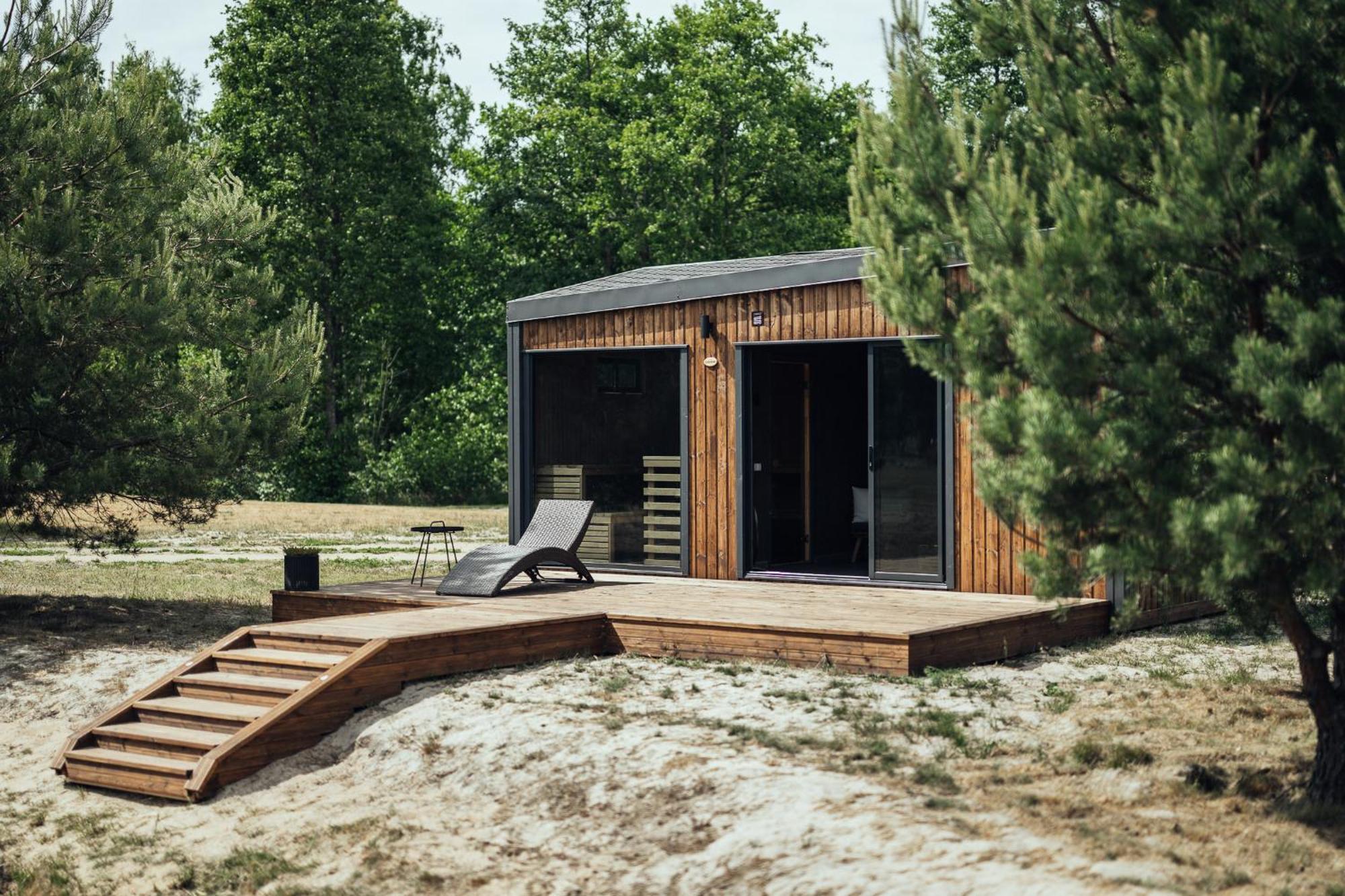 Atputas Komplekss Pazust Priedes - Sunset House Bernāti Exterior foto